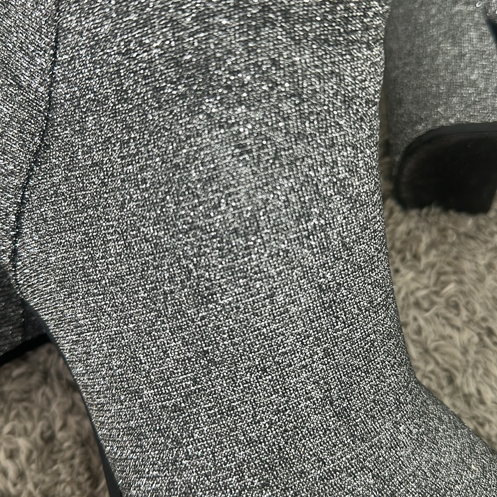 Silver sparkly boots - Picture 5 of 6